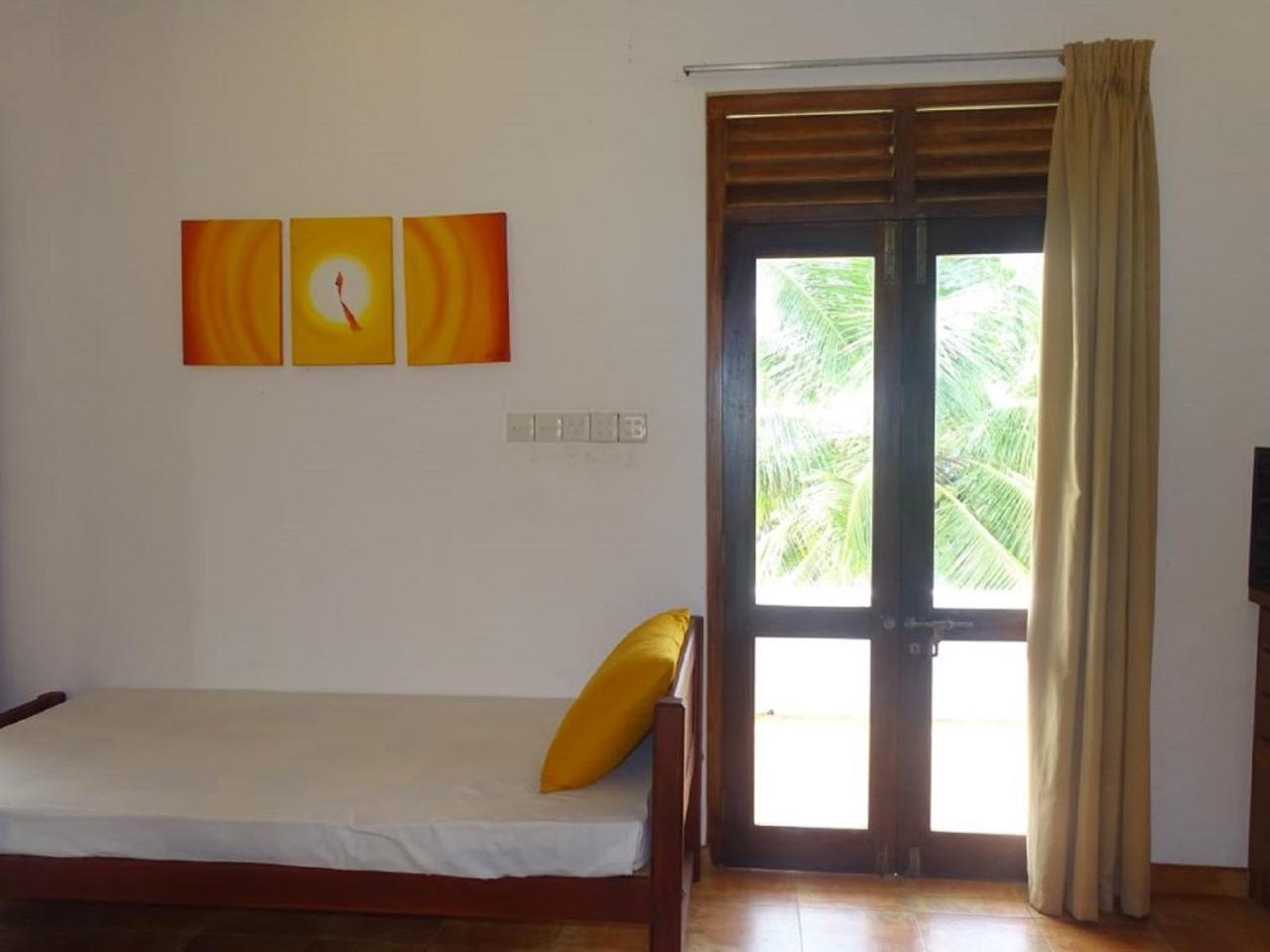 Jasmine Garden Beach Guest House Hikkaduwa Extérieur photo