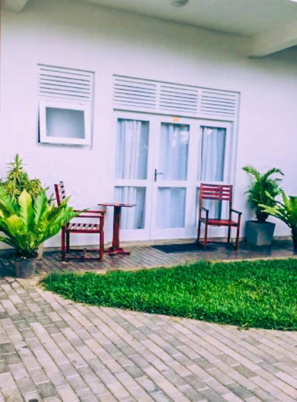 Jasmine Garden Beach Guest House Hikkaduwa Extérieur photo