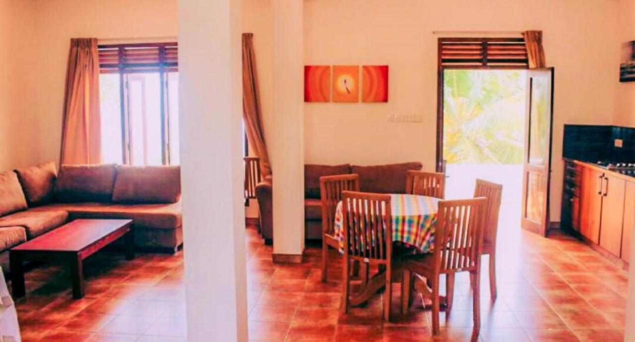 Jasmine Garden Beach Guest House Hikkaduwa Extérieur photo