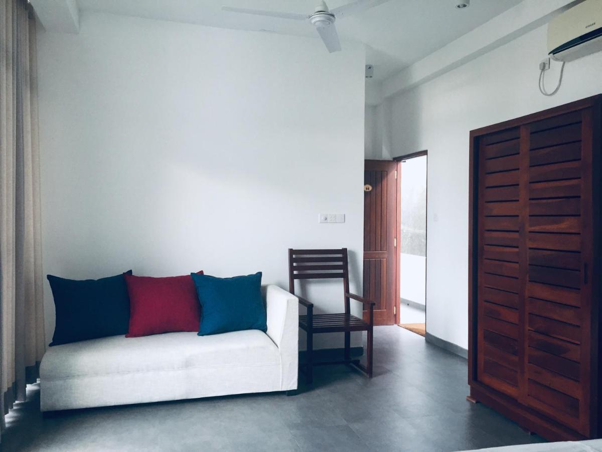 Jasmine Garden Beach Guest House Hikkaduwa Extérieur photo